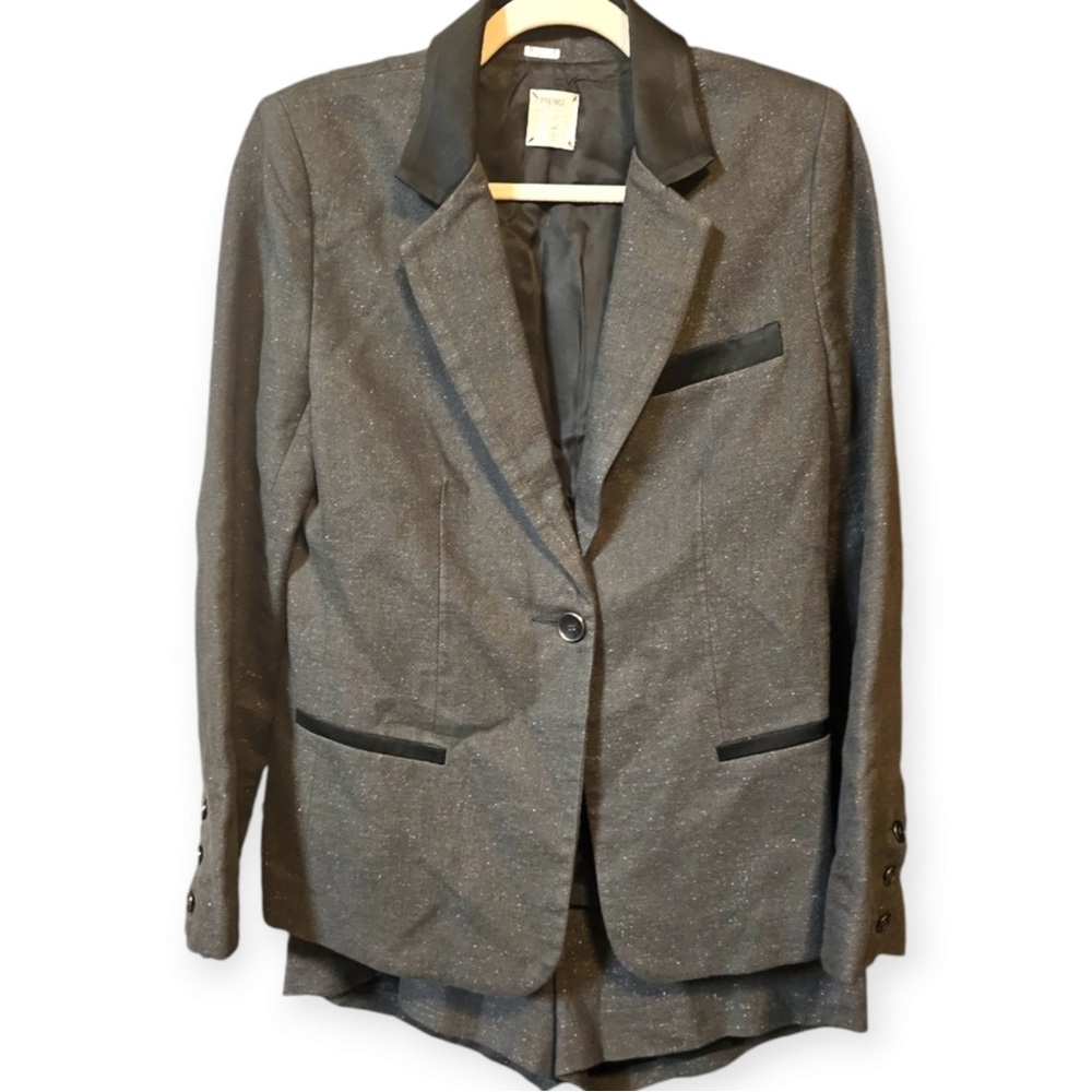 L'AGENCE Linen Blend Blazer and Shorts Suit SET